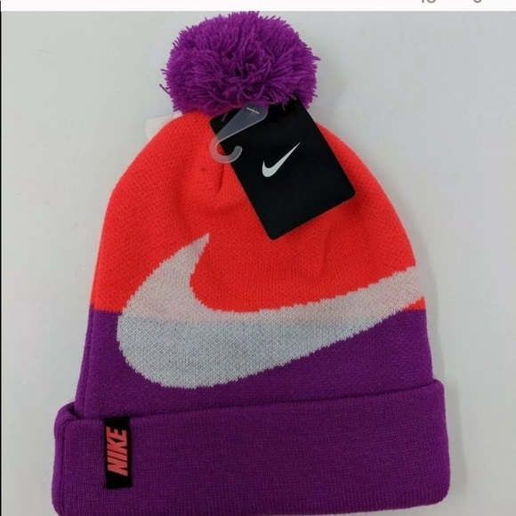 Nike Other - ✔️NIKE✔️Pom Beanie Youth
